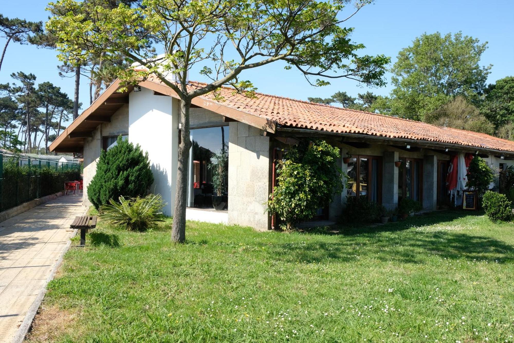 Hotel Parque De Campismo Orbitur Angeiras Exterior foto